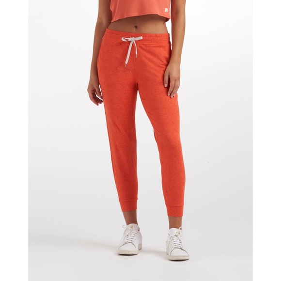 Vuori Performance Jogger Pants in Grapefruit Heather Orange - Picture 3 of 9